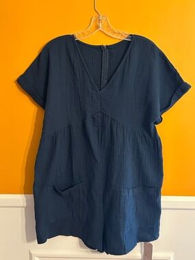 Women's Navy V-Neck Short Sleeve Romper with Pockets